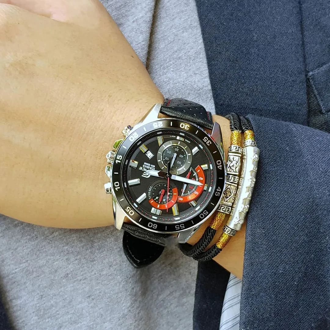 ساعت EDIFICE مدل EFV-550L-1A — تصویر ۴