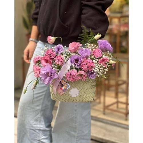گل فروشی نزدیک نان شیرینی داغ تهران sh142