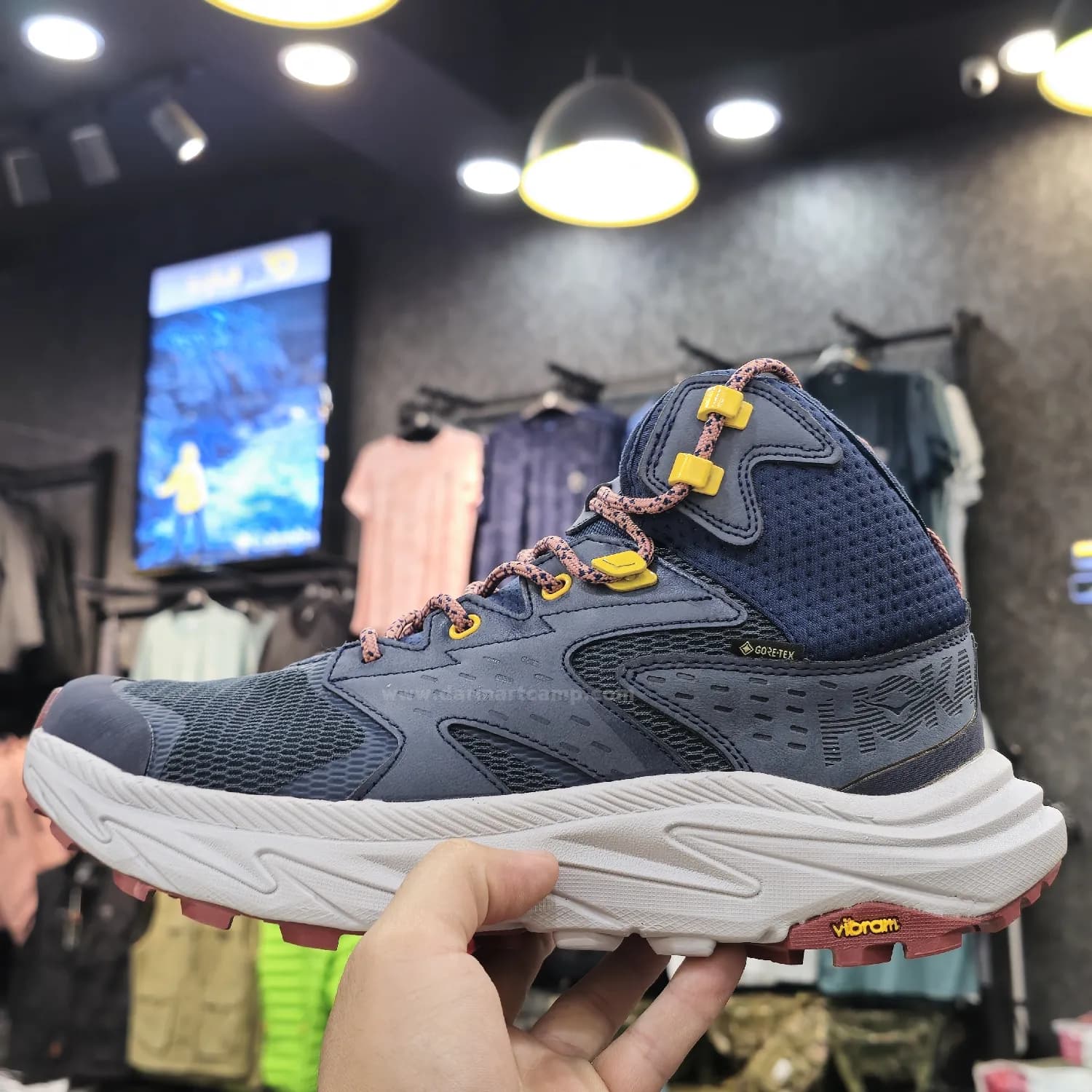 کفش طبیعتگردی و کوهنوردی مردانه و زنانه برند هوکا مدل GORE-TEX — تصویر ۶