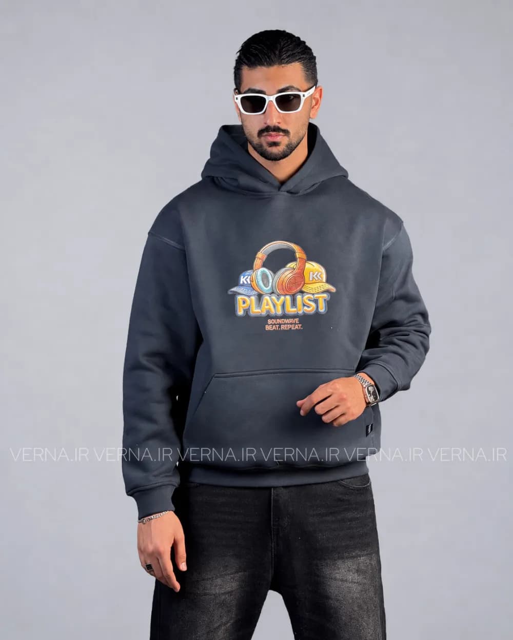 هودی باکسی مردانه چاپ برجسته PLAYLIST-VR — تصویر ۳