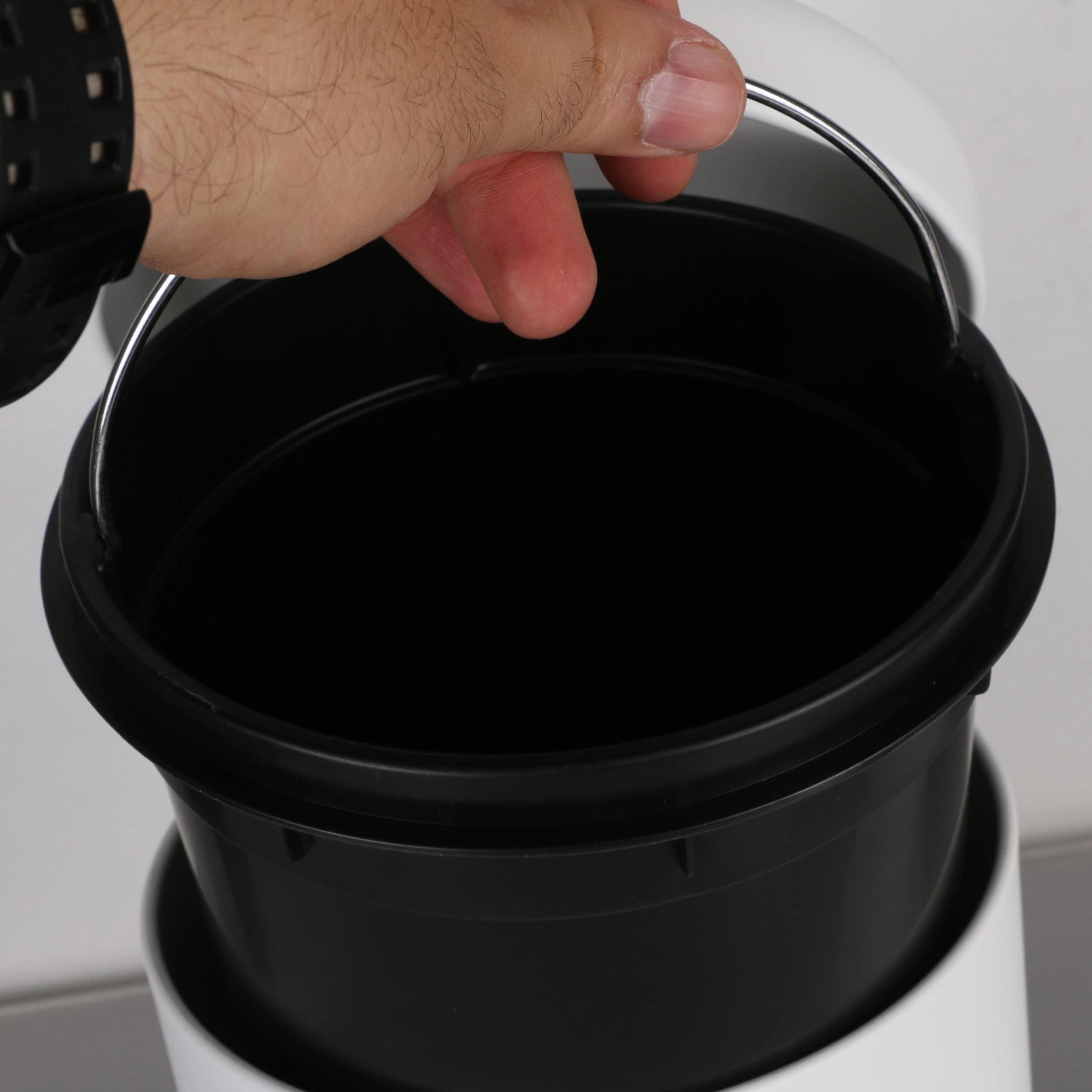 ست سطل زباله و فرچه دلفین مدل Pry-33-W — تصویر ۳