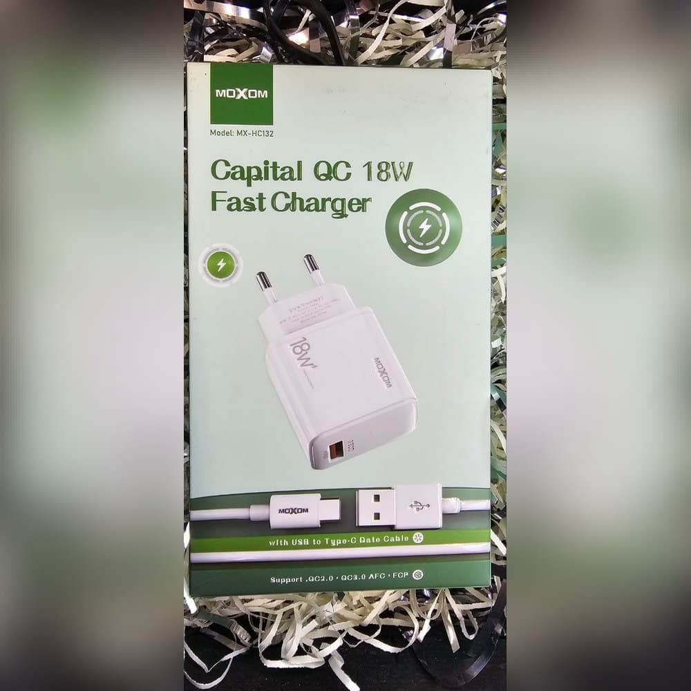 آداپتور شارژر موکسوم مدل MOXOM MX-HC132 18W