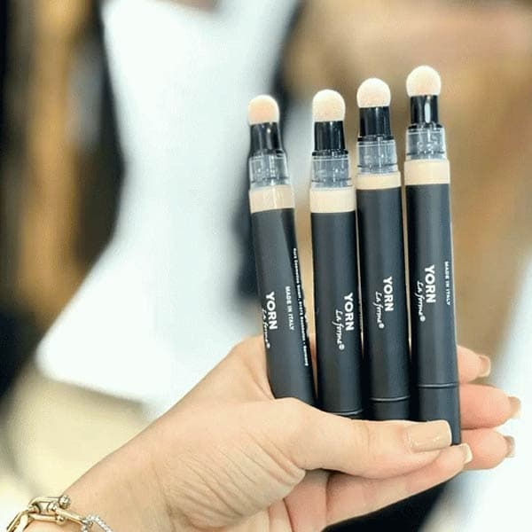 کانسیلر مایع پد دار یورن مدل Pro Style رنگ Light Honey شماره 130 — تصویر ۵