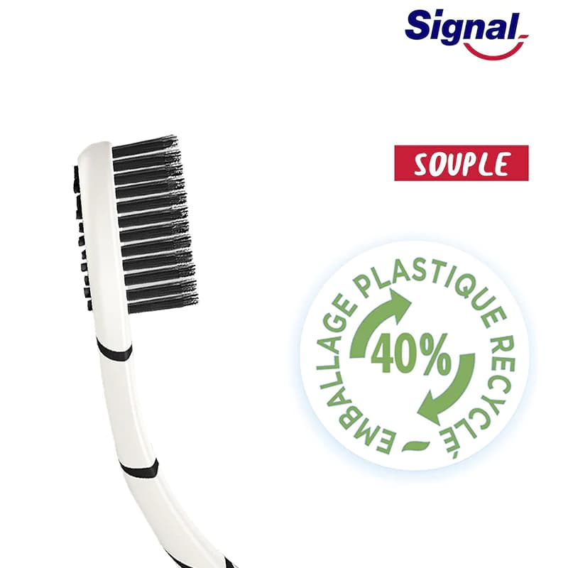 مسواک زغالی آنتی باکتریال سیگنال سری NATURE ELEMENTS با برس نرم — تصویر ۳
