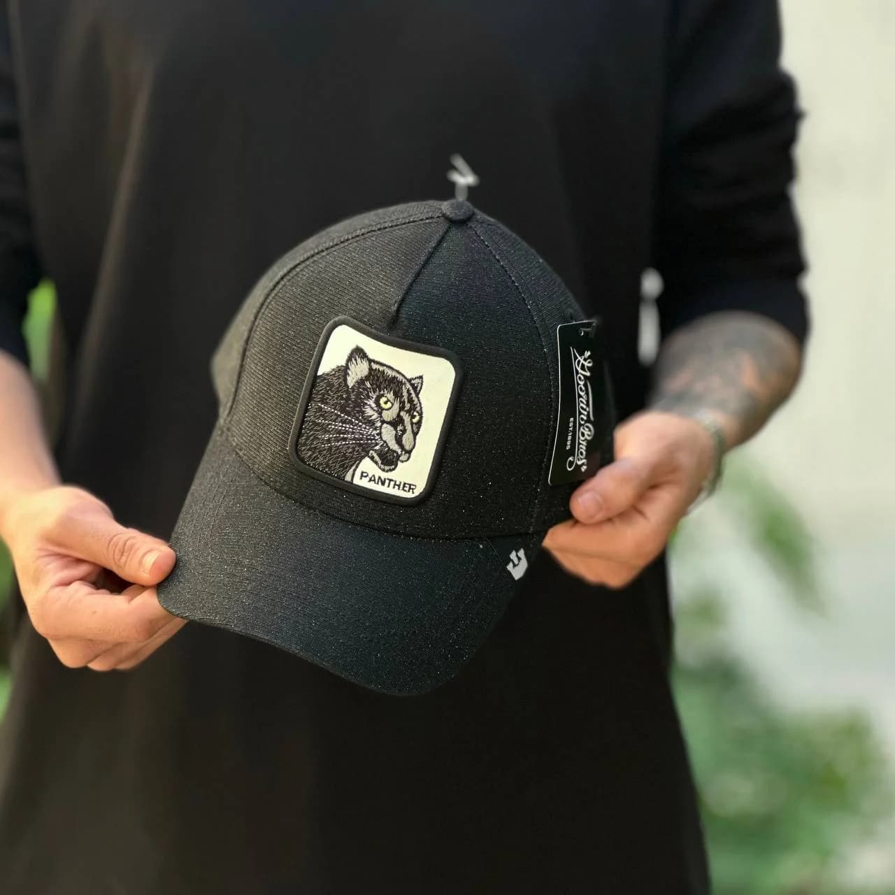 کلاه گورین panther اکلیلی — تصویر ۲