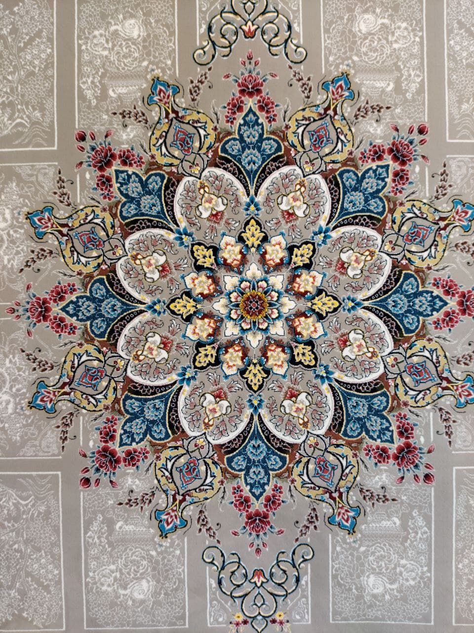 فرش 700 شانه طرح رومیسا فیلی + فیلم — تصویر ۵