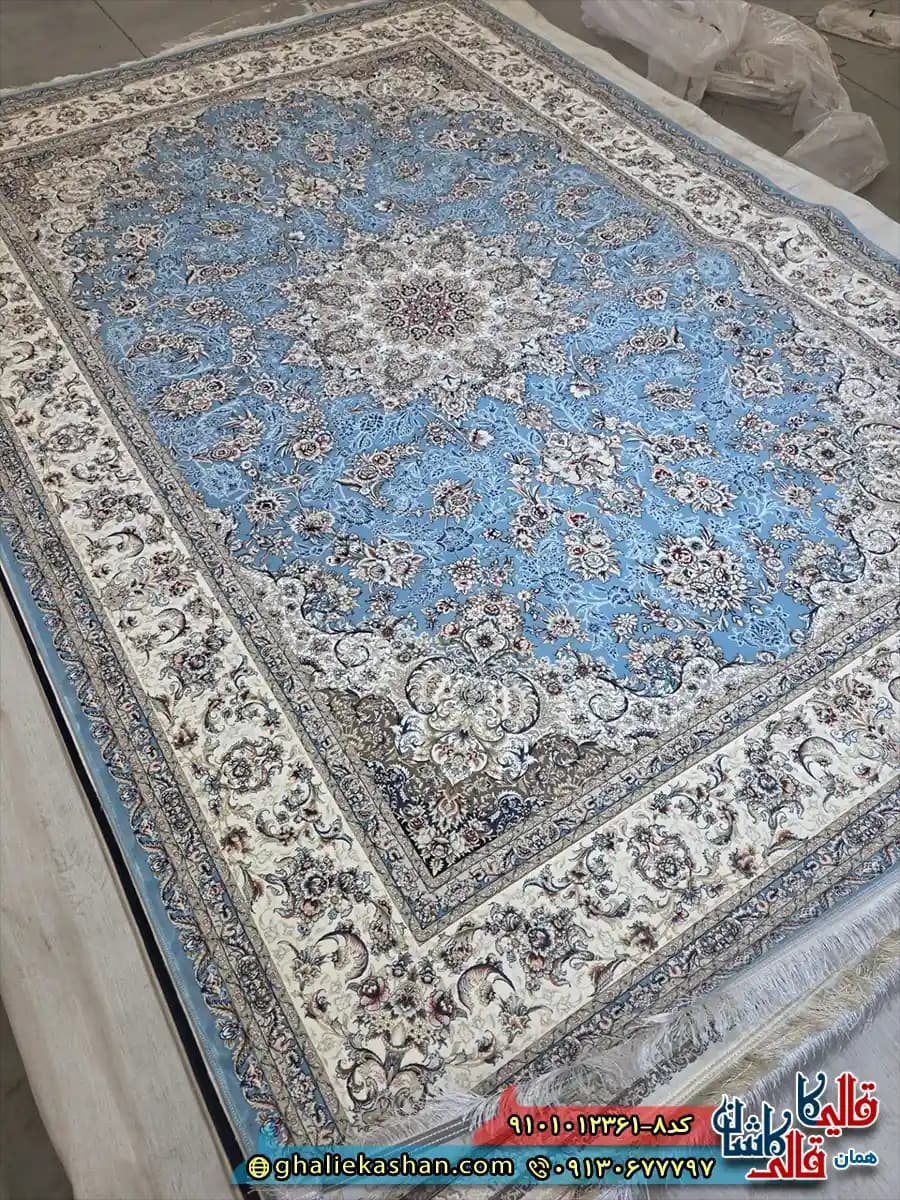 فرش کلاسیک 1200 شانه طرح زمرد رنگ آبی کاشان — تصویر ۲