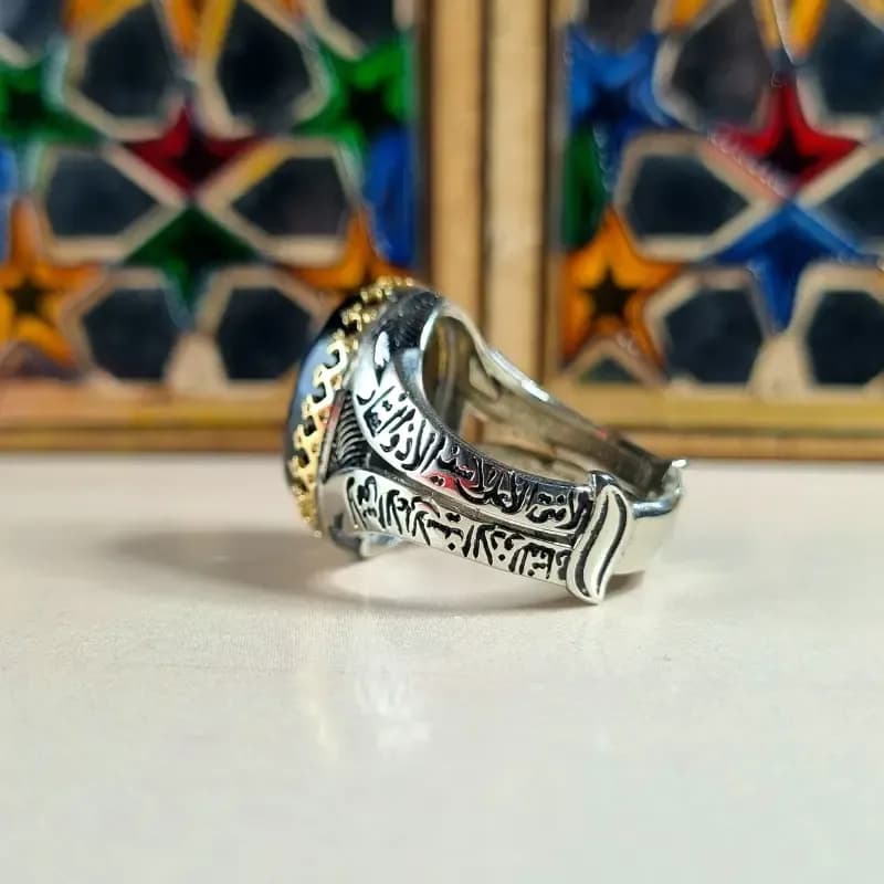 انگشتر مردانه نقره روس طرح ذوالفقار با نگین عقیق مشکی حکاکی علی — تصویر ۵