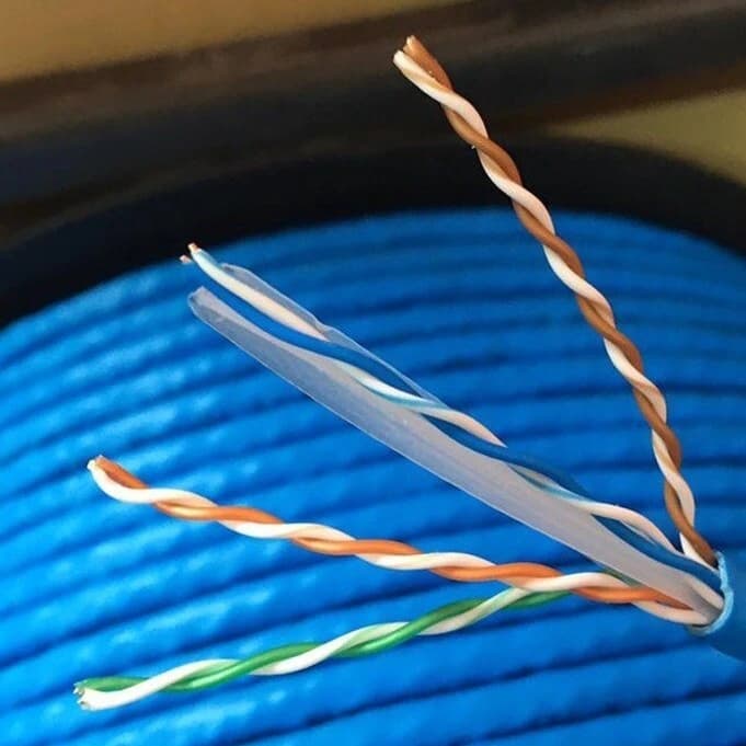 کابل شبکه لگراند CAT6 UTP تمام مس طول 305 متر — تصویر ۳