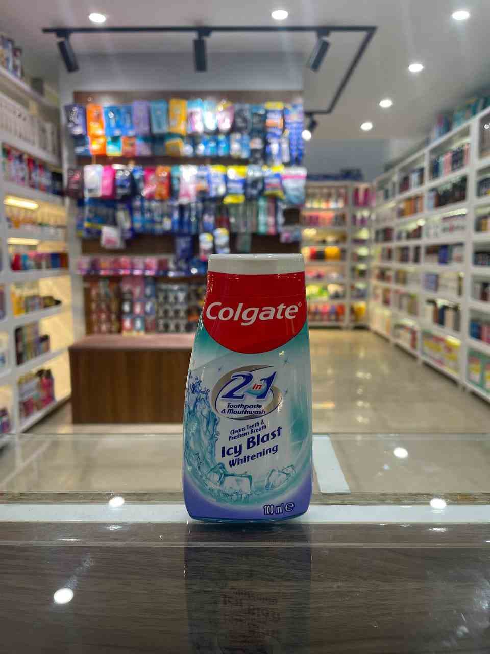 خمیر دندان و دهانشویه ۲ در ۱ کلگیت مدل Icy Blast Whitening حجم ۱۰۰ میلیلیتر