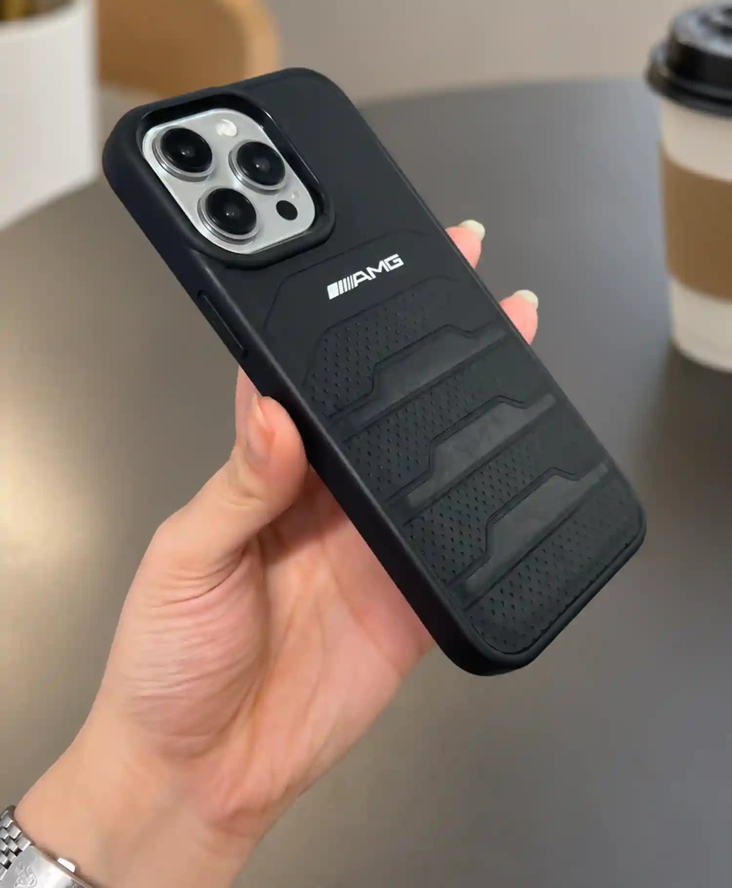 قاب چرمی مدل AMG kit گوشی موبایل Iphone 15 Pro Max — تصویر ۳