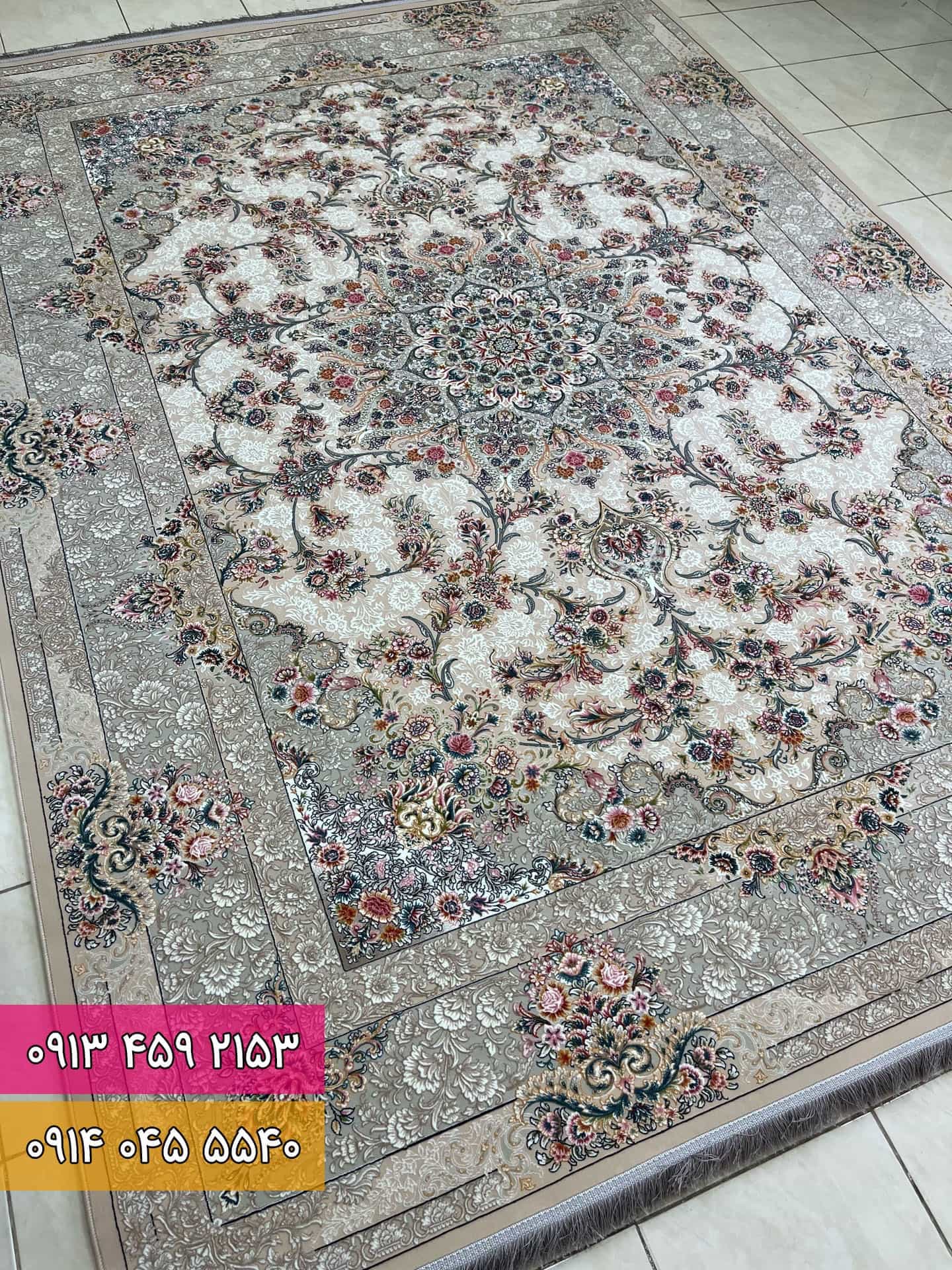 فرش طرح ونوس کرم