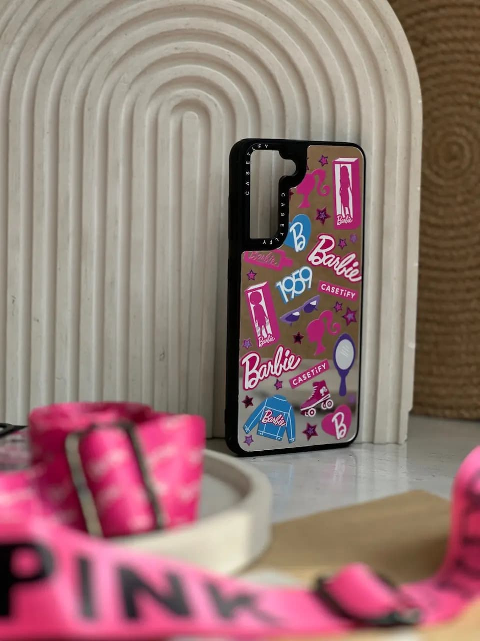 قاب استیکر Barbie آینه ای (کدC1417) — تصویر ۳