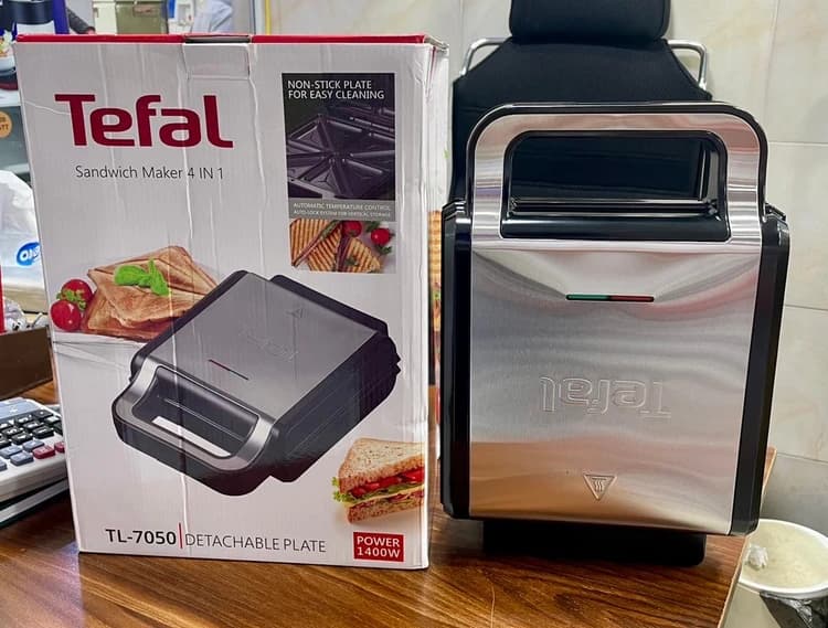 اسنک ساز 4 اسلایس 1400 وات TL-7050 تفال — تصویر ۳