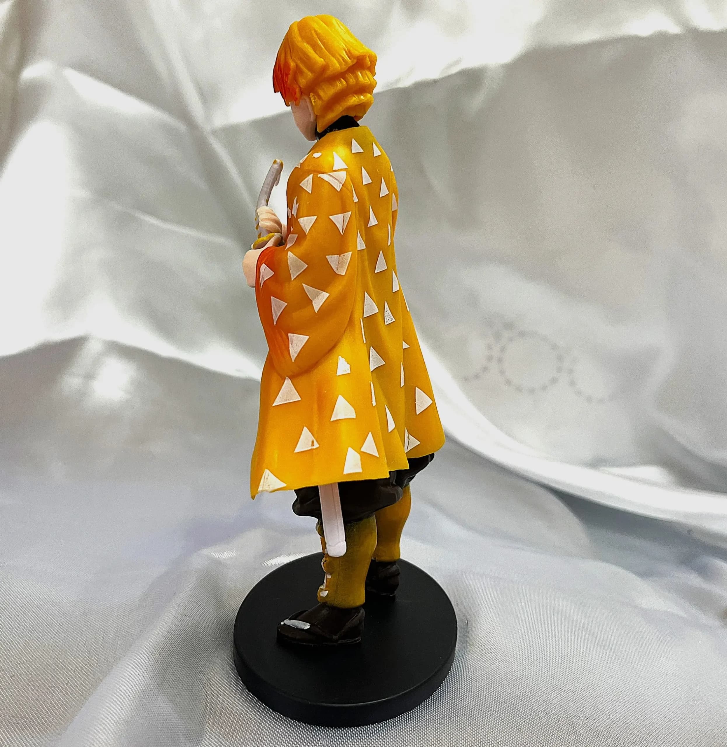 اکشن فیگور Banpresto زنیتسو آگاتسوما شیطانکش با افکت رعدوبرق — تصویر ۴