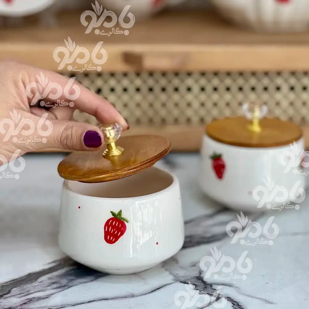 قندان سرامیکی مخروطی توت فرنگی درب کریستال — تصویر ۲