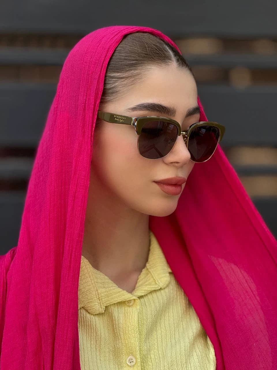 عینک آفتابی برند بربری مدل BE4272 — تصویر ۳