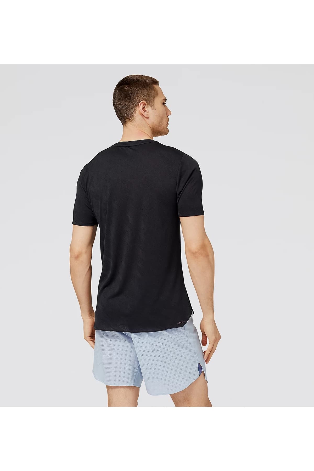 تی شرت ورزشی نیو بالانس مردانه پلی استر مشکی اسپرت راسته Regular/رگولار Regular/رگولار اسپرت | New Balance MT23281-BK VN — تصویر ۲