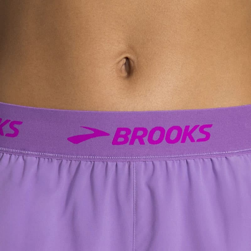 شورت ورزشی زنانه بروکس”Brooks chaser 3 یاسی — تصویر ۵