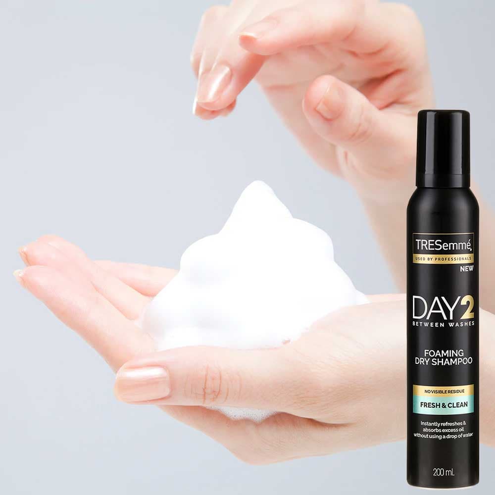 فوم شامپو خشک ترزمه Tresemme Day 2 fresh & Clean — تصویر ۳