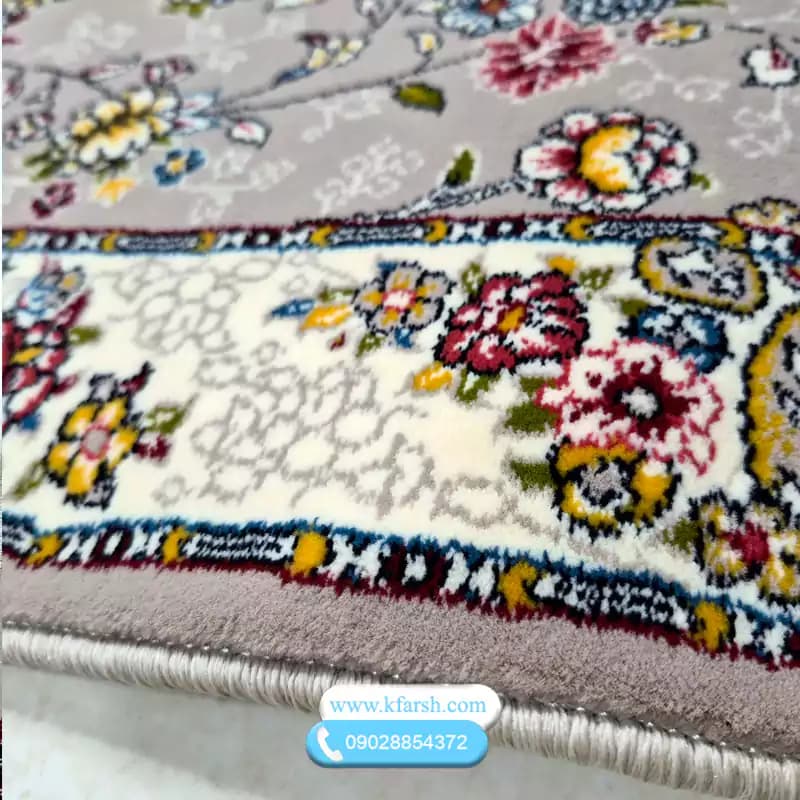 فرش کناره ۷۰۰ شانه طرح گیلدا فیلی (طوسی) — تصویر ۳