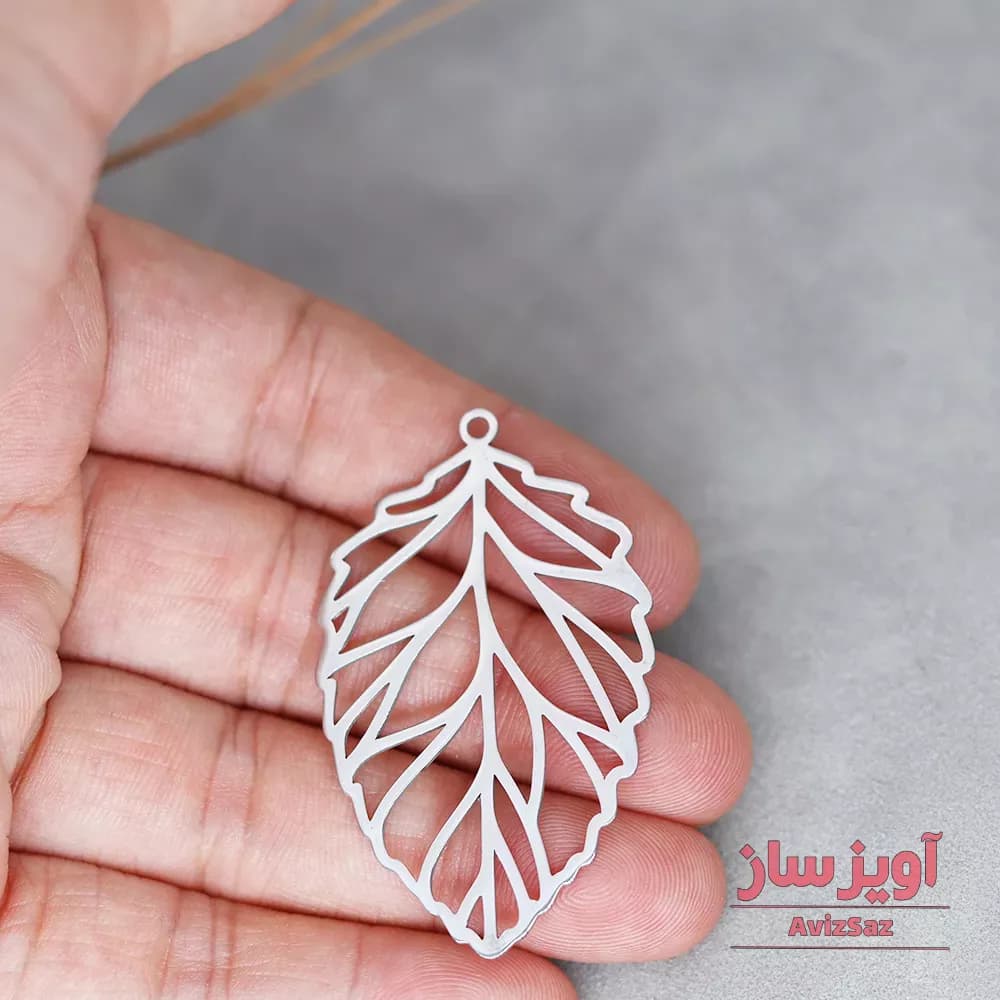 گردنبند برگ کد 101624