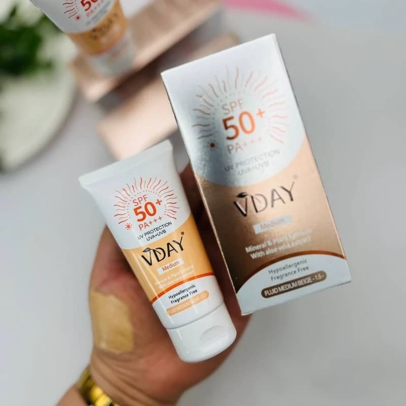 کرم ضد آفتاب رنگی وی دی Vday بژ متوسط SPF50 — تصویر ۷