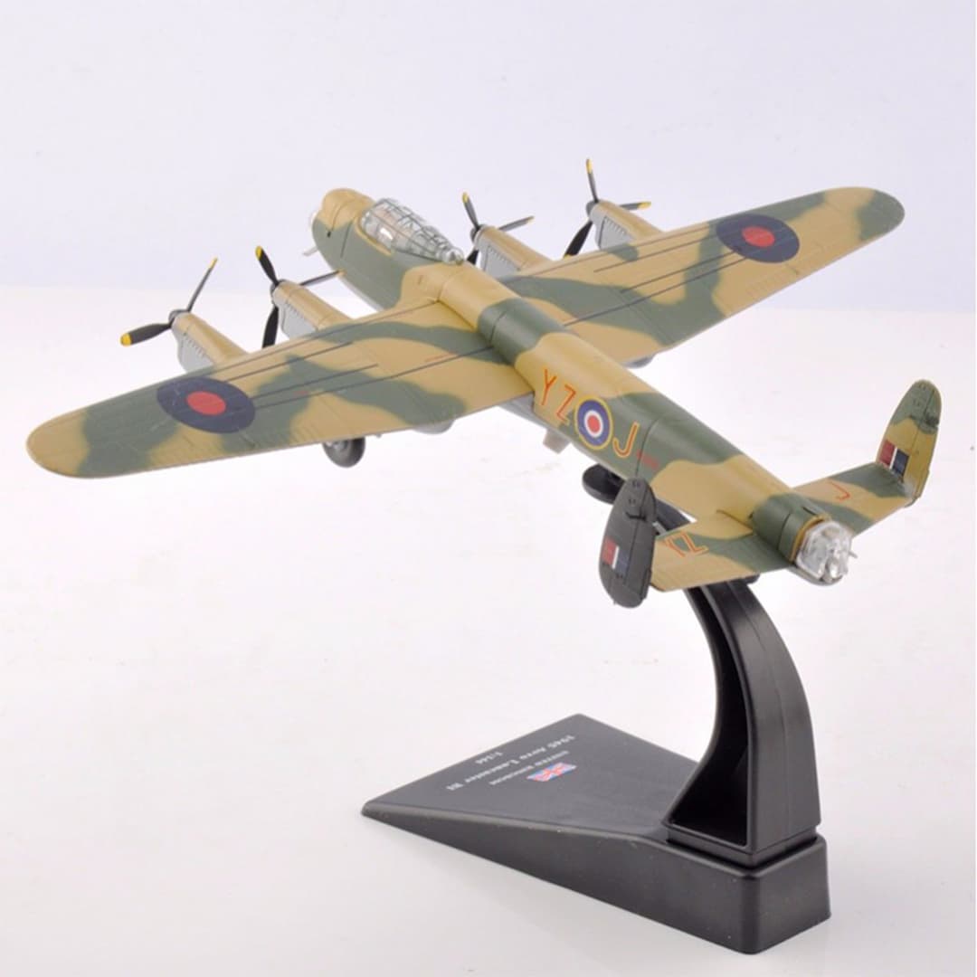 ماکت هواپیما مدل avro lancaster 617 — تصویر ۴