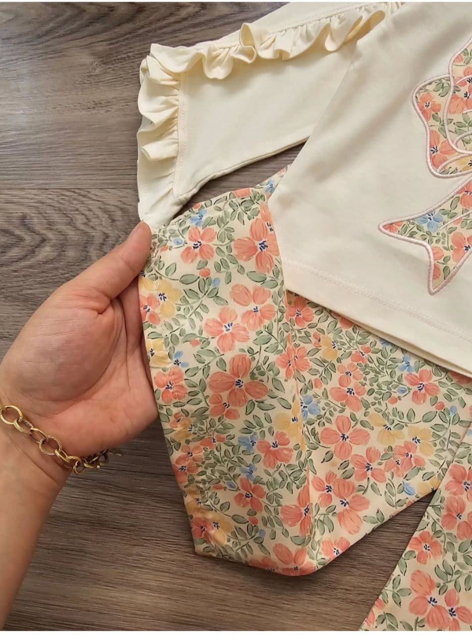 کراپ و شلوار دخترانه پاپیون گل دار — تصویر ۳