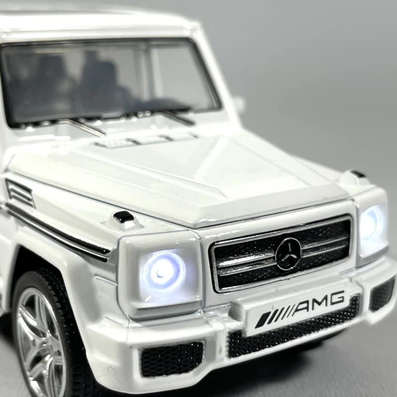 ماشین فلزی مرسدس بنز G65 AMG سفید — تصویر ۶