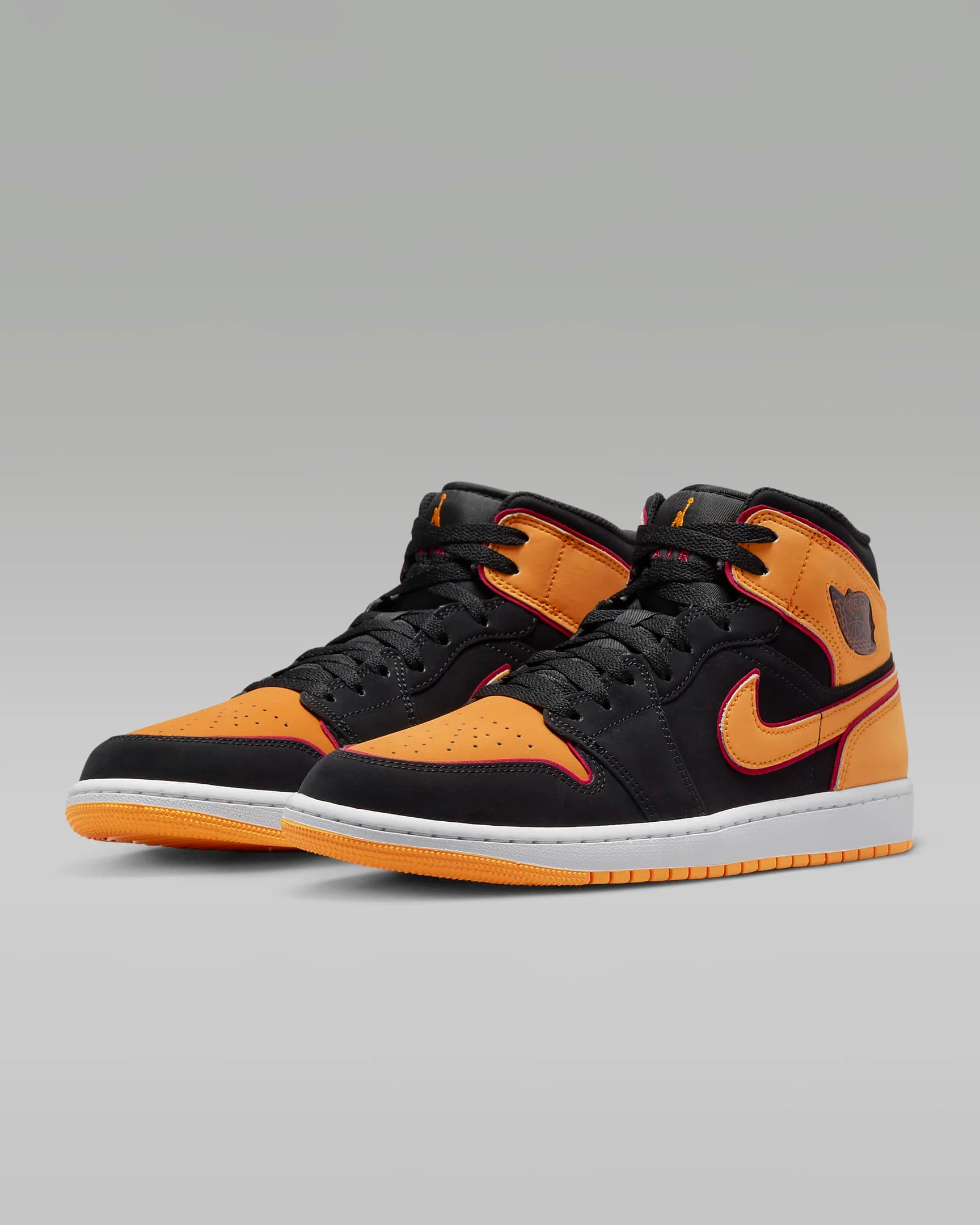 کفش مردانه نایک اورجینال- مشکی و نارنجیNike Air Jordan 1 Mid SE — تصویر ۶