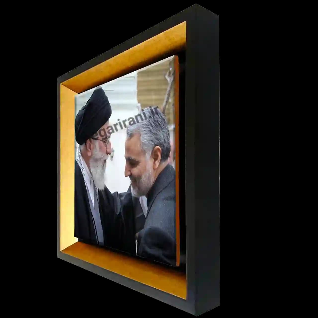 تابلو کاشی شهید سلیمانی و رهبری مدل 2ZG93 — تصویر ۲