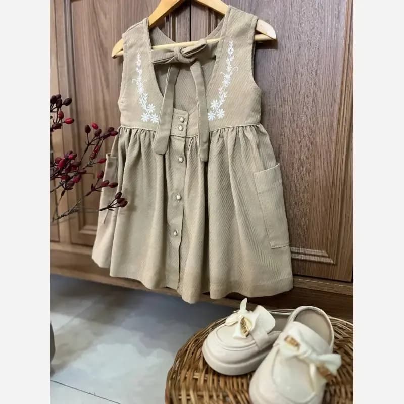 سارافون دخترانه وینتج نخی گلدوزی شده مناسب 1 تا 6 سال — تصویر ۸