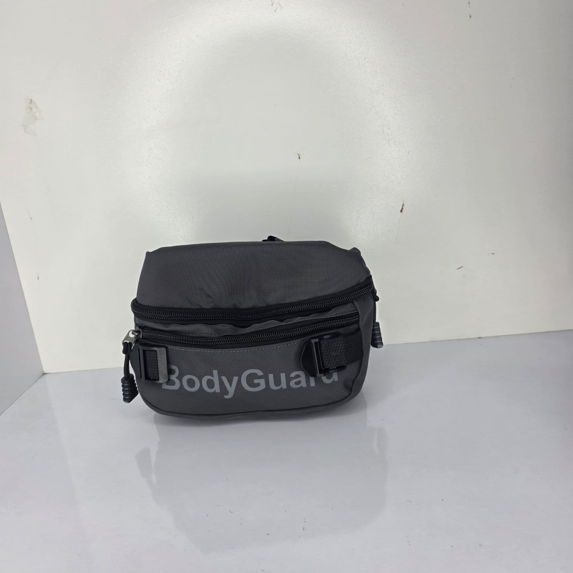 کیف کمری اسپرت بادی گارد body gouard خارجی گناوه 8833 (MK) — تصویر ۷