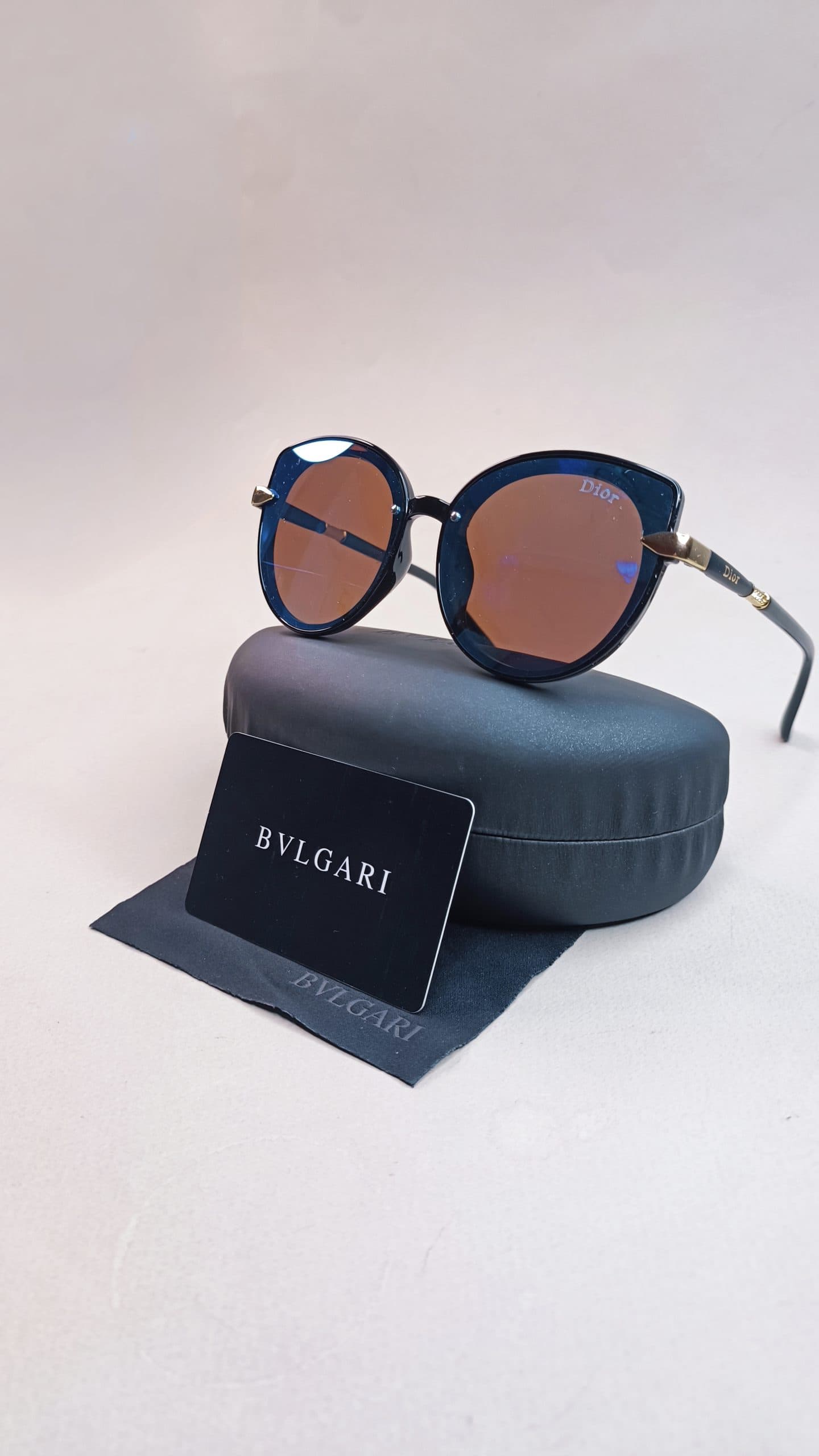 عینک آفتابی Dior جیوه ای فریم مشکی UV 400 — تصویر ۲