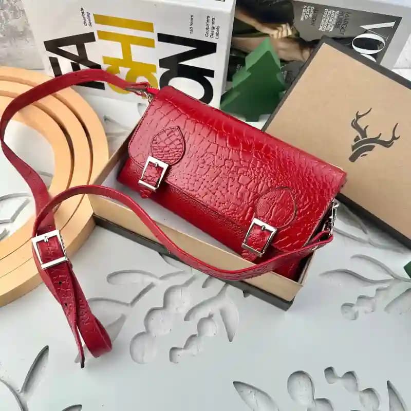 کیف دوشی زنانه سنگی چرم سگک دار 26-80