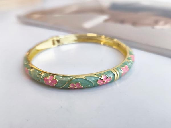 دستبند میناکاری سبز زنانه استیل کد 10992 — تصویر ۳