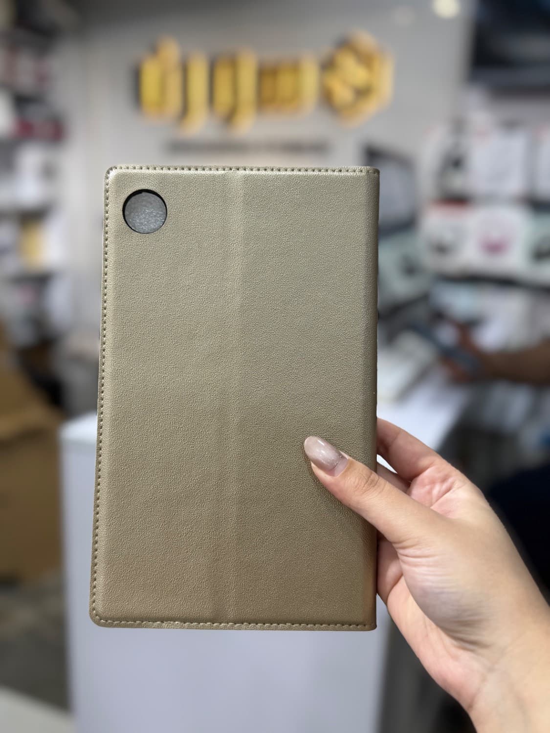 کیف کلاسوری مدل چرمی مناسب برای تبلت سامسونگ مدل Samsung Galaxy Tab A9 — تصویر ۴