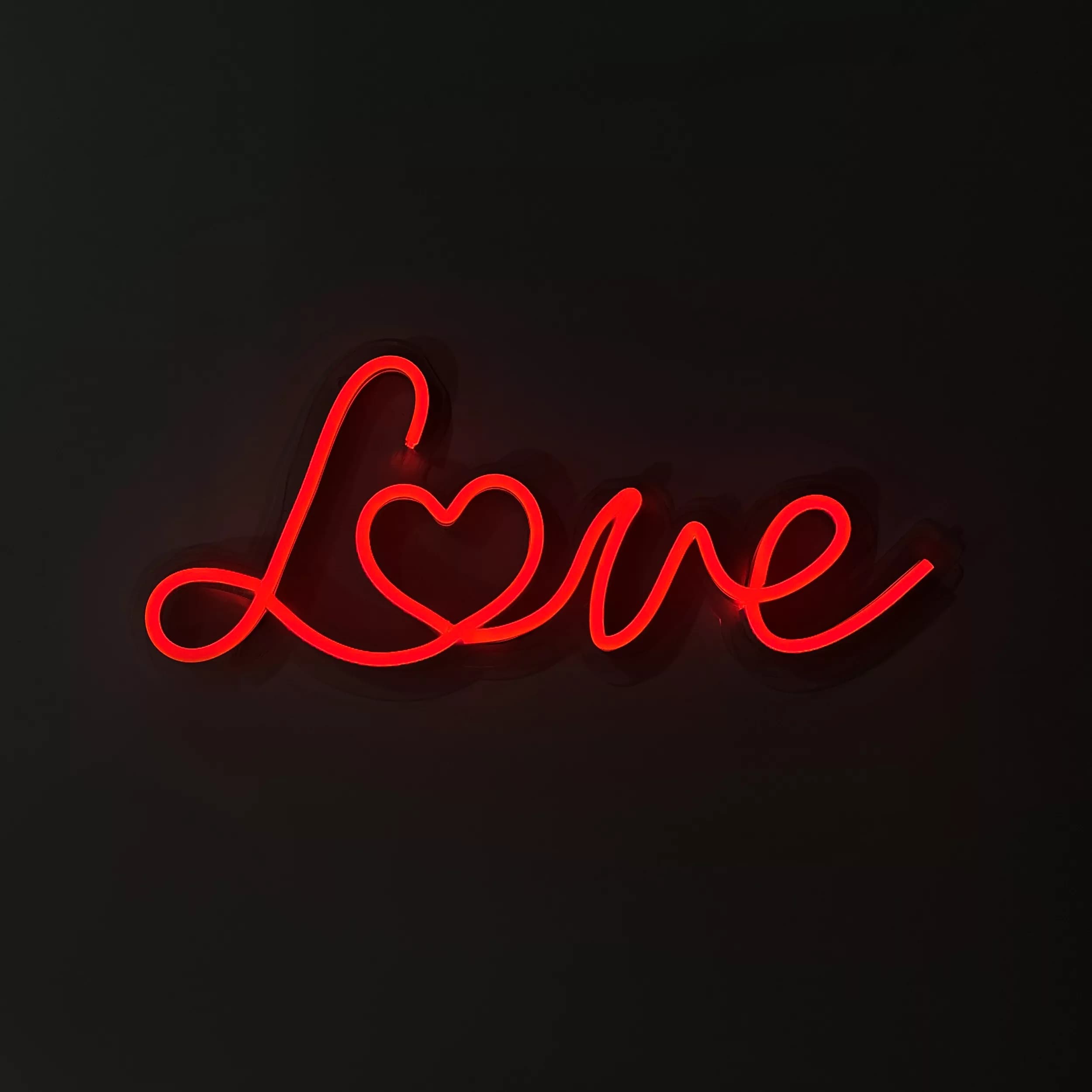 چراغ نئونی مدل love