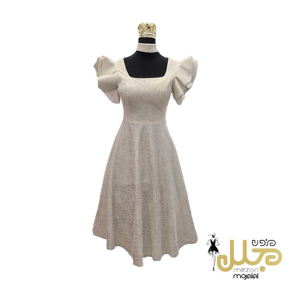 پیراهن کوتاه یقه خشتی — تصویر ۴