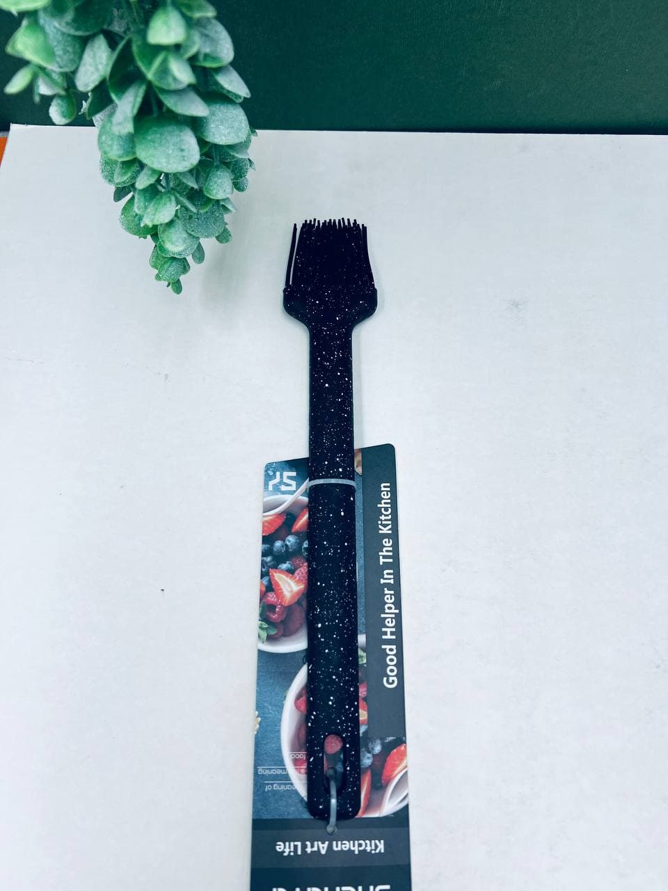 فرچه تمام سیلیکون مشکی P5018
