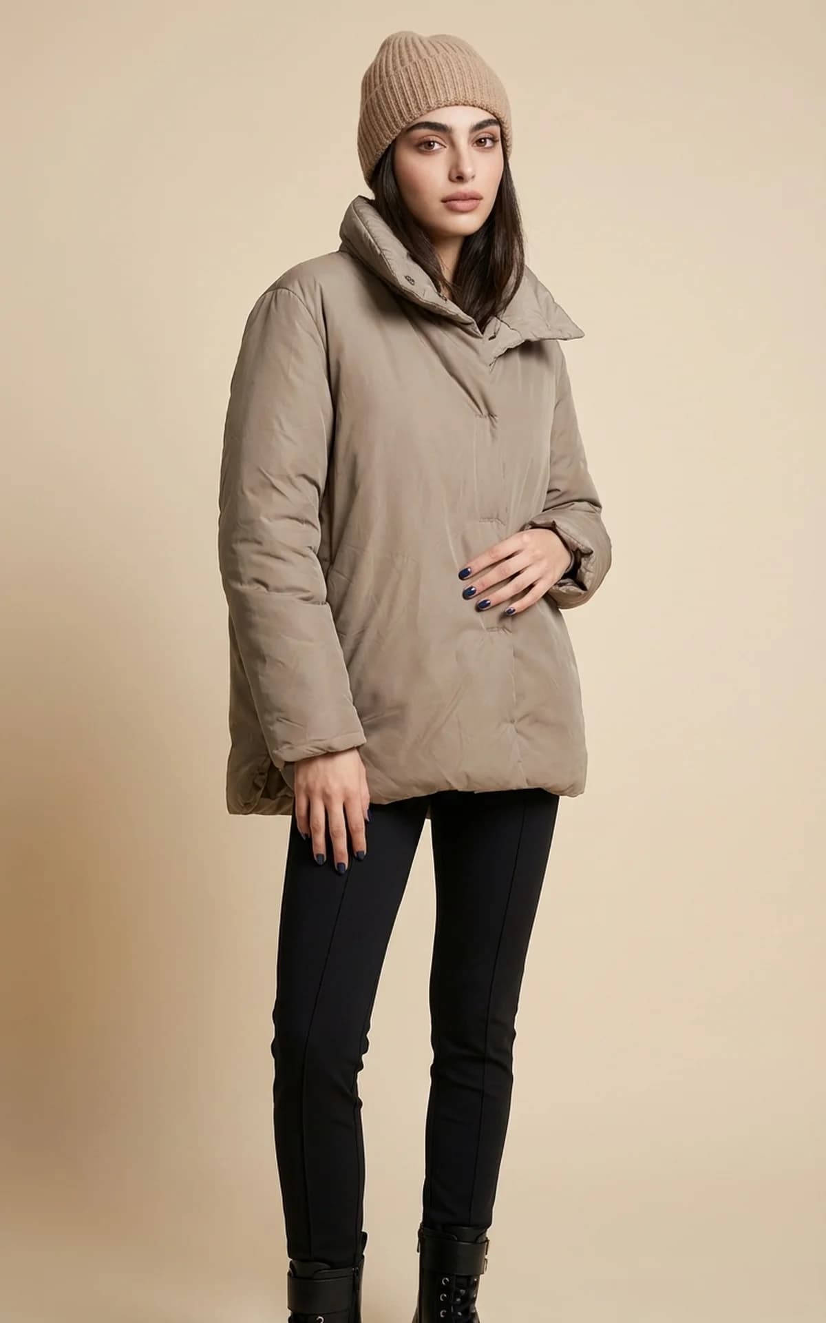 کاپشن زنانه خاکی با یقه ایستاده بلند نوادو کد 403121010001 — تصویر ۲