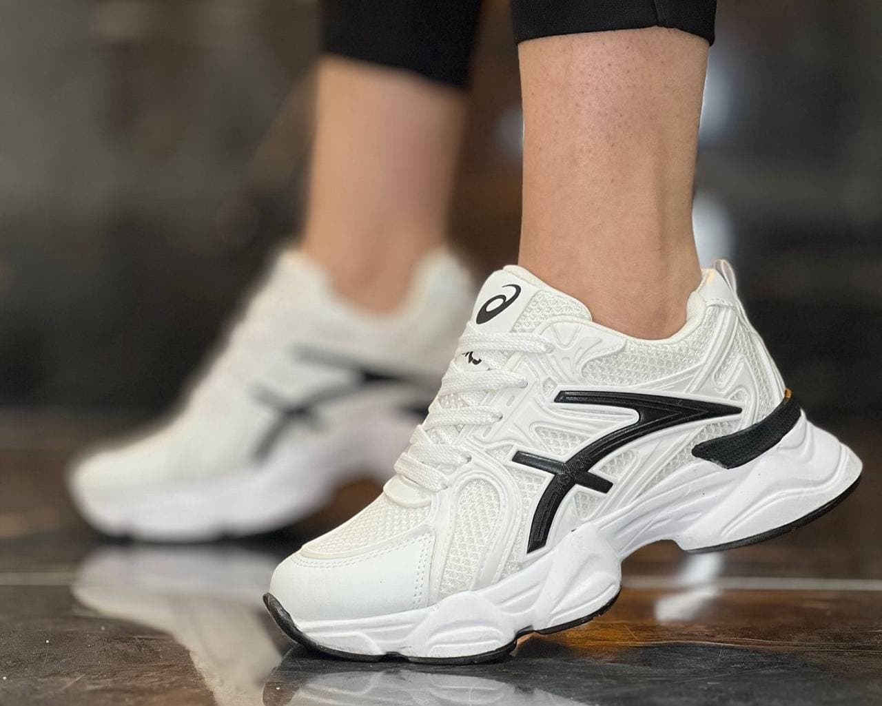 کتونی زنانه اسپرت مدل asics — تصویر ۶