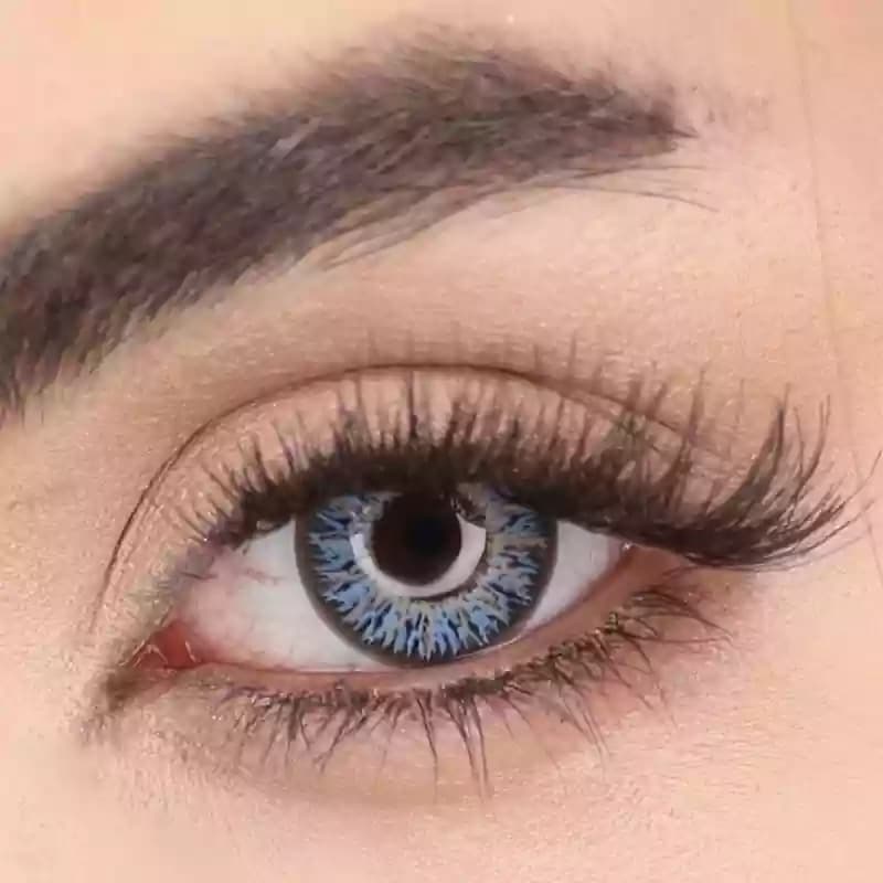 لنز رنگی چشم نیو ویژن پرو رنگ آبی یخی (NEW VISION-PRO) مدل Ice Blue3 (بسته 12 عددی) — تصویر ۲