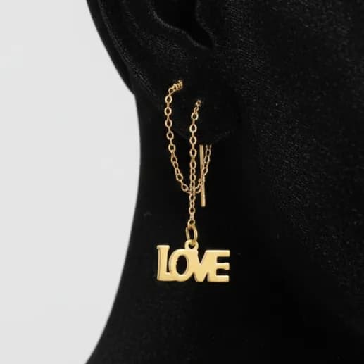 گوشواره بخیه ای زنانه طرح کلمه LOVE رنگ طلایی آبکاری نقره ضد حساسیت رنگ ثابت کد zmp — تصویر ۲