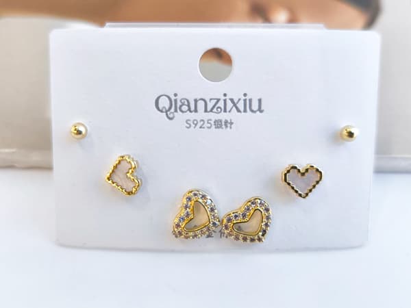پک گوشواره قلبی نگینی استیل کد 10774