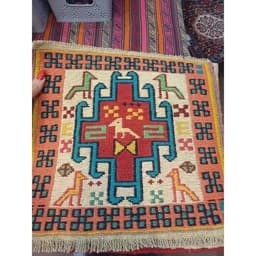 زیر بشقابی گلیم سوزنی پشم دستباف آذربایجان پس کرایه — تصویر ۲