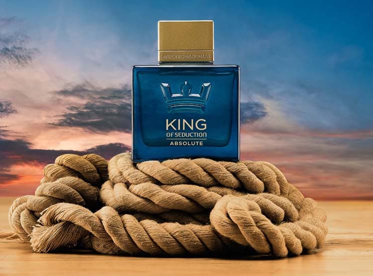 عطر ادکلن مردانه آنتونیو باندراس مدل کینگ آف سداکشن ابسولوت Antonio Banderas King of Seduction Absolute حجم ۱۰۰ میلی لیتر | Antonio Banderas King of Seduction Absolute Eau De Toilette for Men 100 ml — تصویر ۳