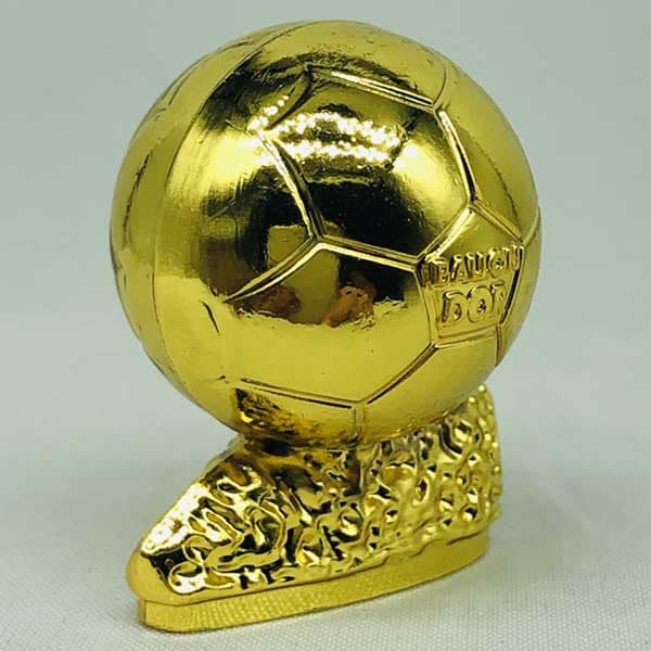 مجسمه فلزی توپ طلا Ballon d’or ساکروی 4 سانت — تصویر ۲