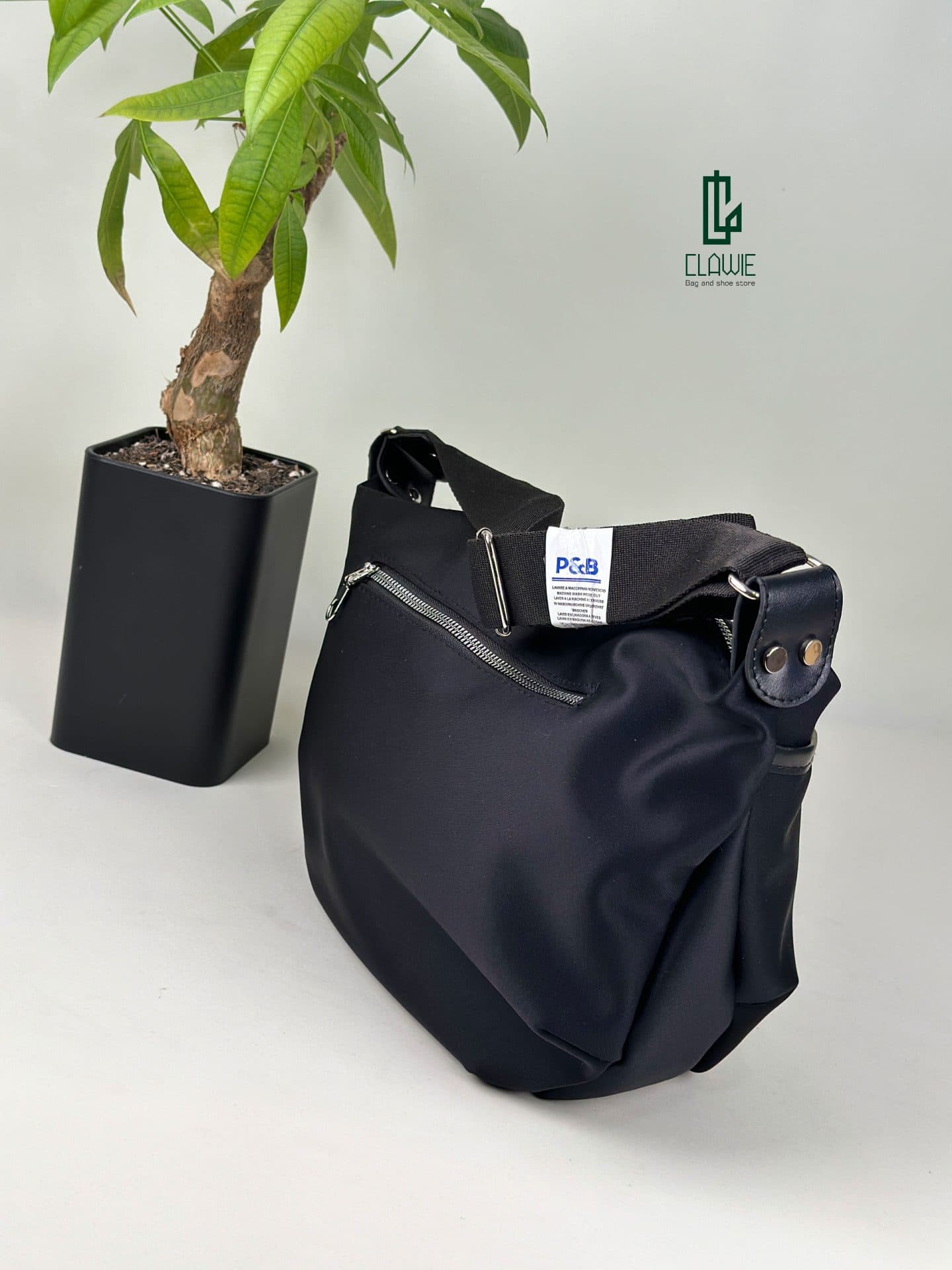 کیف پاسپورتی : PULL&BEAR — تصویر ۲